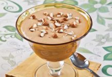 Copa de banana y crema de dulce de leche con 150 calorías
