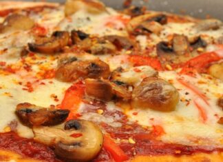 Delicioso pollo a la pizza con 220 calorías