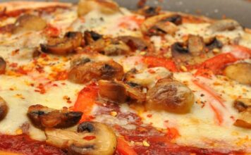 Delicioso pollo a la pizza con 220 calorías
