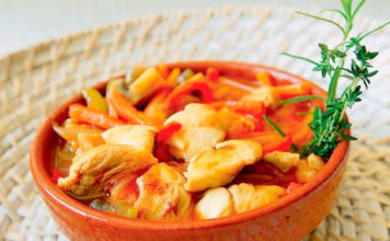 Deliciosa cazuela de pollo con 215 calorías
