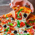 Los mejores trucos para comer pizza en casa sin culpa