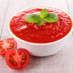 Salsa de tomate casera con 55 calorías para acompañar las pastas