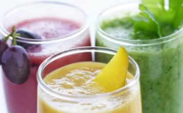 Descubrí los beneficios de los batidos de frutas y verduras: una receta dulce y otra salada