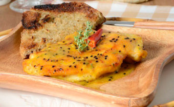 Supremas de pollo agridulces con almendras con 225 calorías