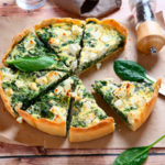 Sabrosa tarta de espinacas, calabaza y queso blanco con 180 calorías