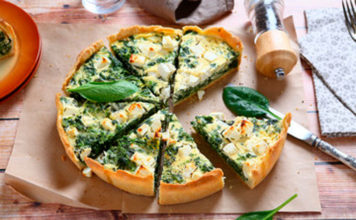 Sabrosa tarta de espinacas, calabaza y queso blanco con 180 calorías