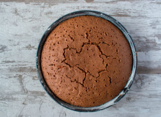 Torta de chocolate y canela con solo 100 calorías por porción