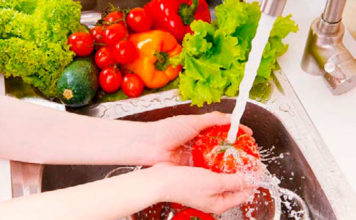 Qué alimentos se deben lavar siempre y cuáles no hay que lavar nunca