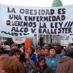 Se celebra el Día Nacional de la Lucha contra la Obesidad que recuerda el abrazo al Congreso de 2006