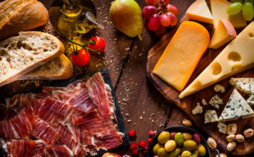 Quesos, embutidos y achuras: conocé el ranking de los alimentos más grasos