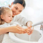 Manos limpias: cómo es el lavado que protege a tu familia