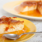 Leche asada, mazamorra de chocolate y ambrosía: postres bajas calorías para celebrar el 25 de mayo
