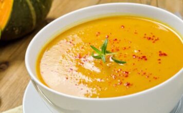 Sopa de calabaza, espinaca y zanahoria a la provenzal con 90 calorías