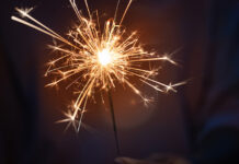 Consejos para evitar riesgos con pirotecnia y fuegos artificiales