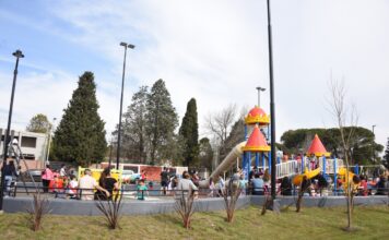 La ciudad de Tortuguitas tiene una nueva plaza con anfiteatro, canchas de fútbol y juegos inclusivos