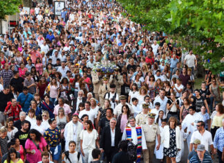 Tigre prepara su tradicional procesión naútica para celebrar el Día de la Virgen