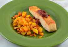 Postas de pescado con calabazas doradas que suman 250 calorías