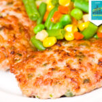 Prácticas y saludables hamburguesas de pollo rellenas con acelga