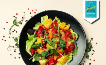 Deliciosa ensalada agridulce con aderezo de yogur