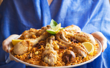 Deliciosos majboos de pollo