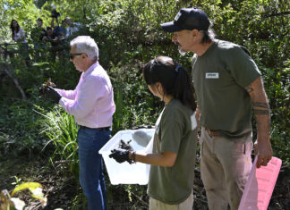 Julio Zamora participó de la liberación de especies nativas en el Área Natural Protegida “Monte Blanco”