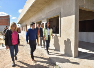 Correa y Nardini visitaron la obra del centro de salud La Loma