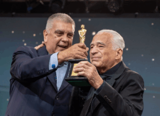 El doctor Alberto Cormillot recibió el Martín Fierro de Oro