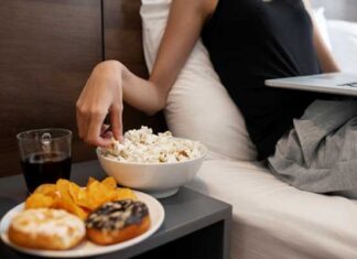 Tres alimentos ricos para contrarrestar el hambre cuando tenemos el bajón de media mañana