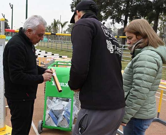 Tras una importante gestión y fuerte inversión, la pista municipal de atletismo “Abel Acevedo” recibió la homologación internacional