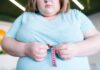 Más del 60% de niños y adolescentes con obesidad presenta dificultades para sentarse y levantarse